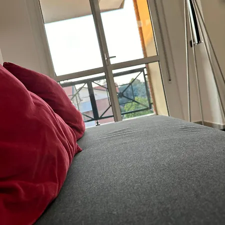 Deluxe Comfortable With Balcony Downtown * 카스텔란차